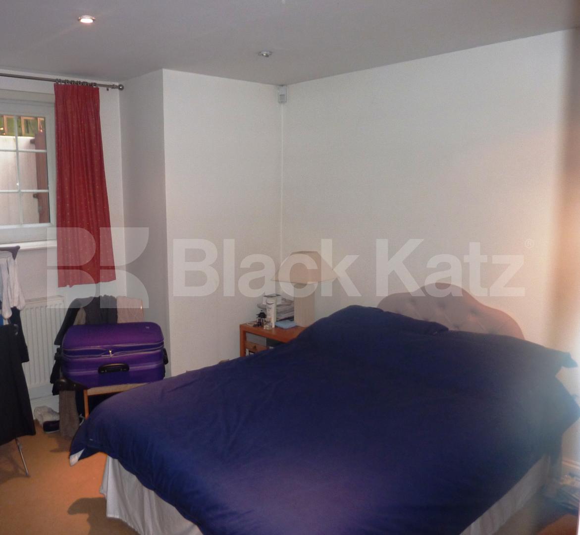 			INCLUSIVE OF ALL BILLS!!!, 1 Bedroom, 1 bath, 1 reception Flat			 Eldon Grove, HAMPSTEAD